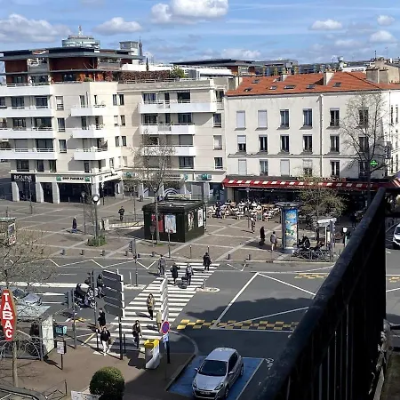 Apartament Beautiful Duplex Issy-les-Moulineaux