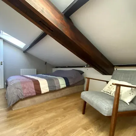 Apartament Beautiful Duplex Issy-les-Moulineaux